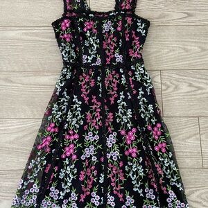 Parker Black Label dress. Size: 4. New without tags.